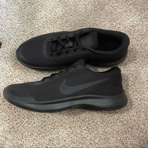 Men’s Nike athletic shoes